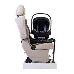 Mountain Buggy Protect Infant Car Seat with Swivel Base and Recline