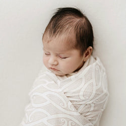 Bo & Ko Te Pātiki Pēpi Wrap