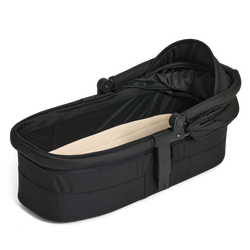 Edwards & Co carrycot 3