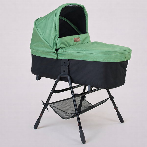 Mountain Buggy carrycot plus™ for duet™ v4