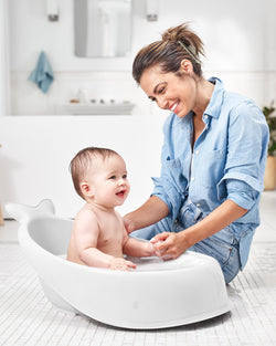 Skip Hop Moby Smart Sling 3-Stage Tub - White