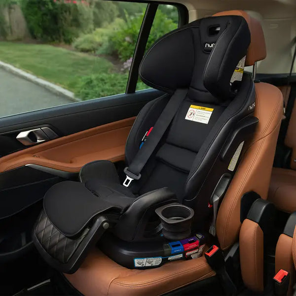 Nuna EXEC Next with Slipcover